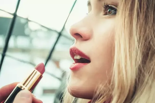 What shade of lipstick suits your personality?